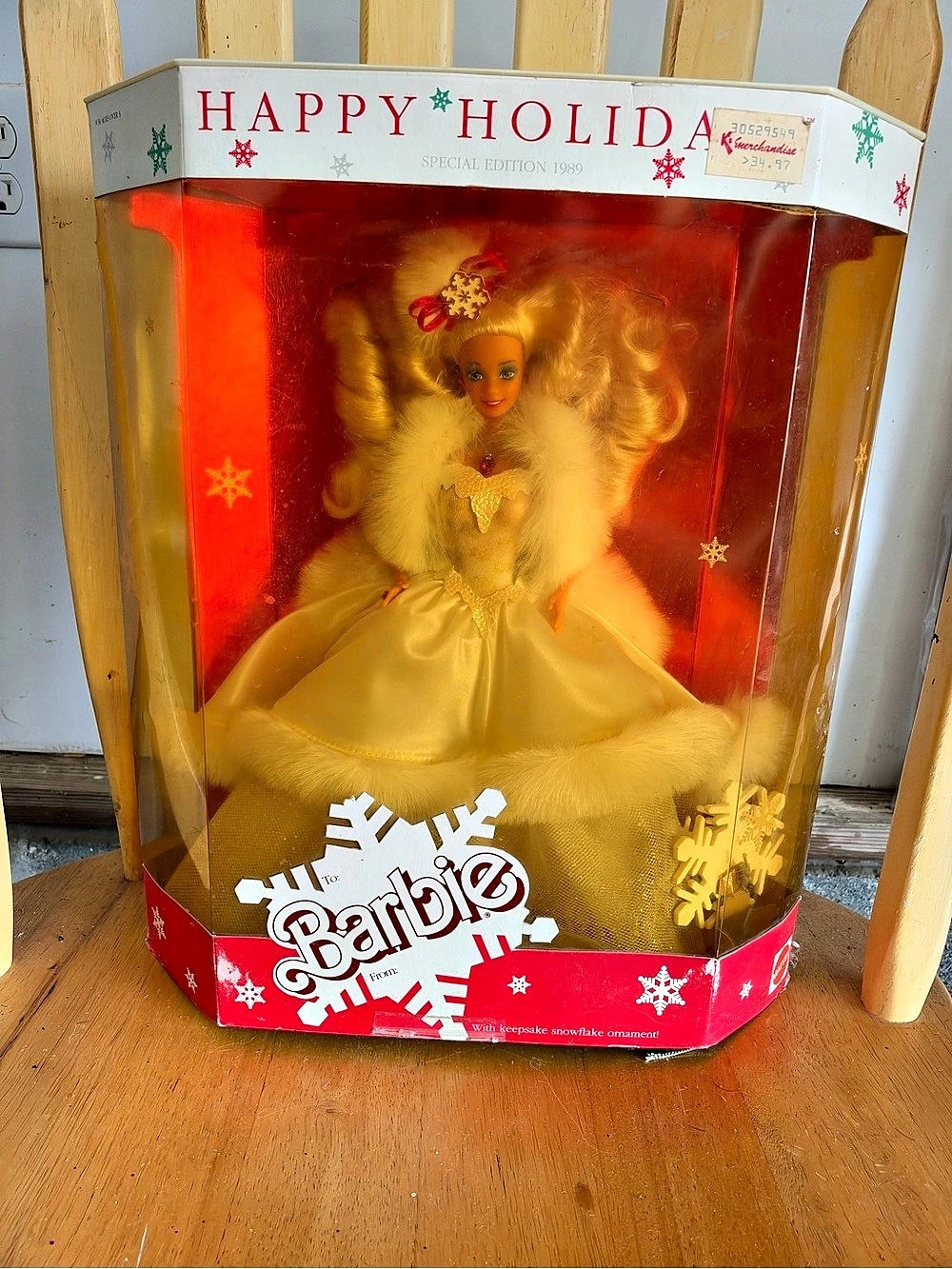 Barbie Happy Holidays Special Edition 1989 Barbie Doll in Gold & White